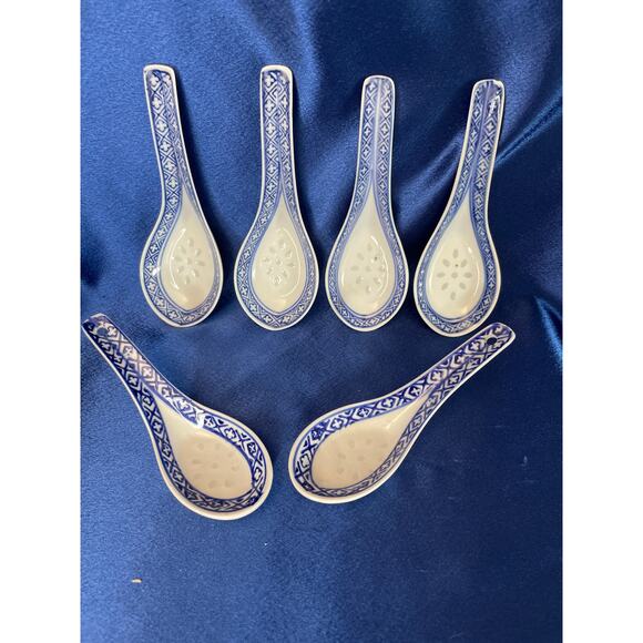 Set of Six Asian Style Soup Spoon with Rice Grain Pattern - Picture 2 of 5